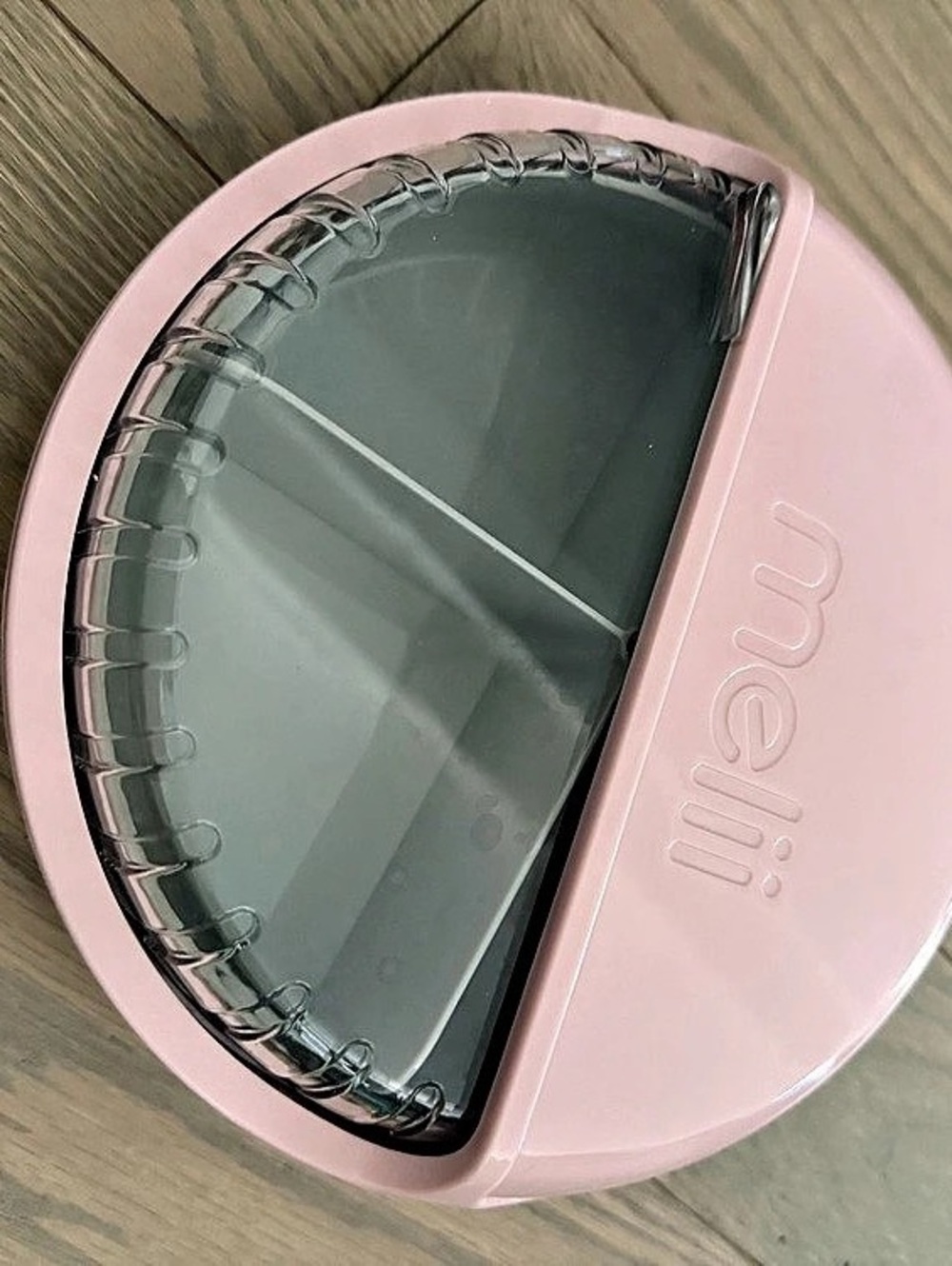 Melii snack spinner in Pink & Green Like New